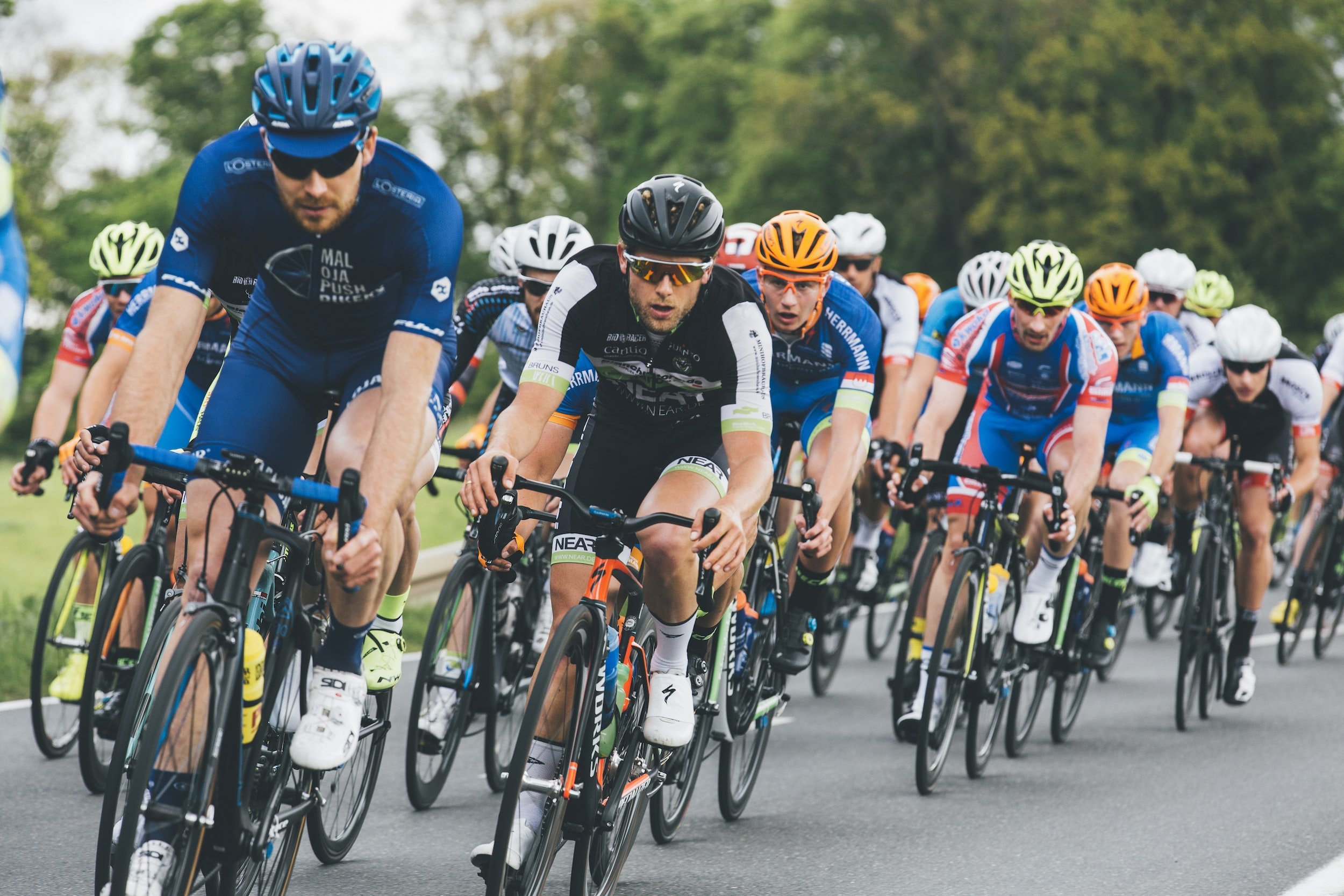 5 Ways to Help Stay Safe While Cycling