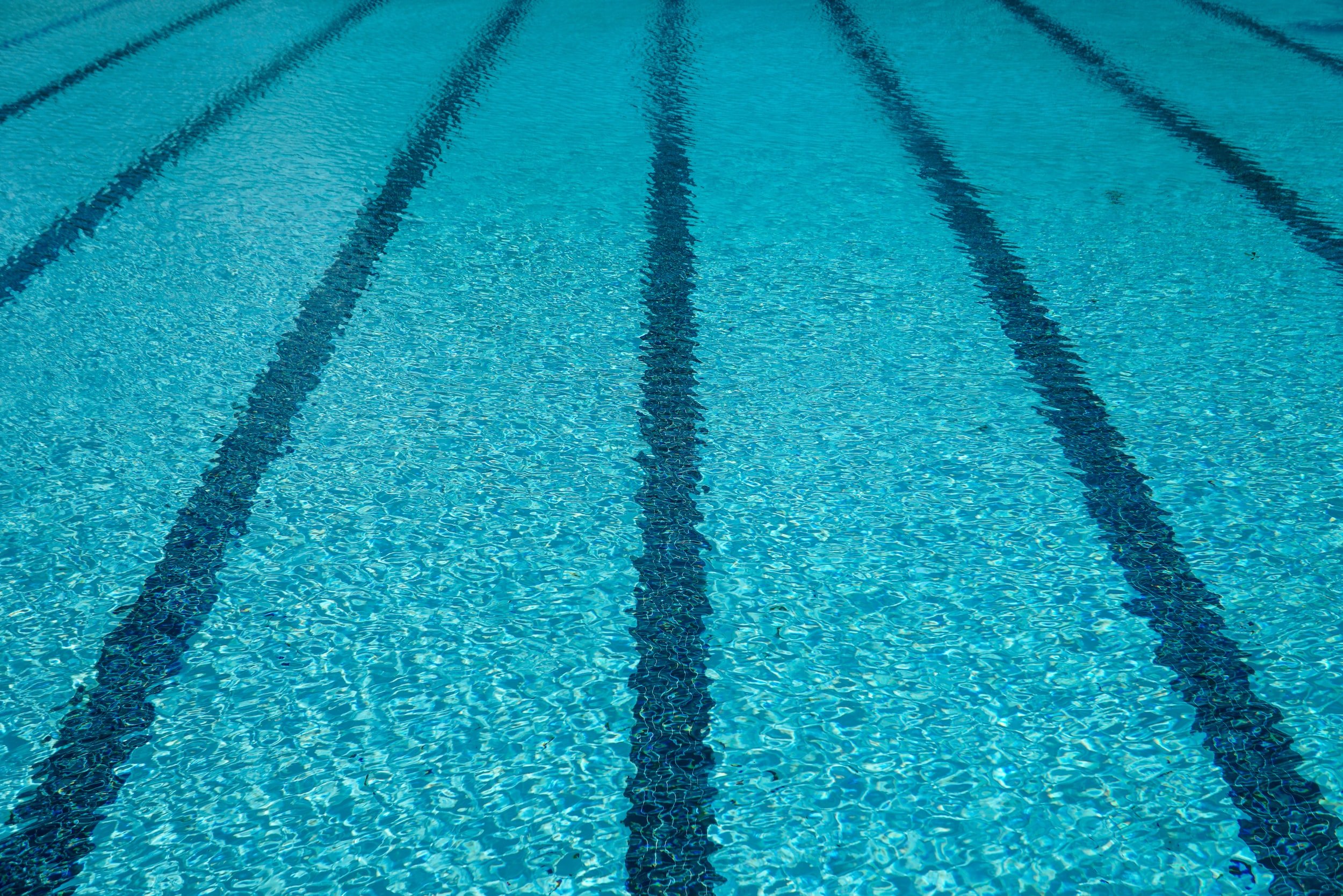 Pool Swim Stroke Vs Open Water Triathlon Stroke | How Do They Differ?
