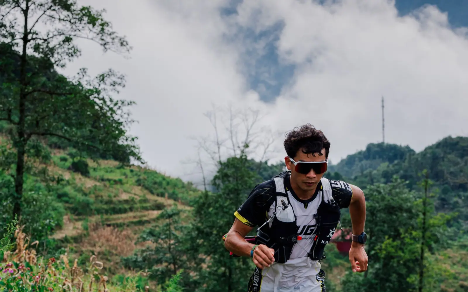 Altitude Training Strategies: Leveraging Hypoxia for Triathlon Performance